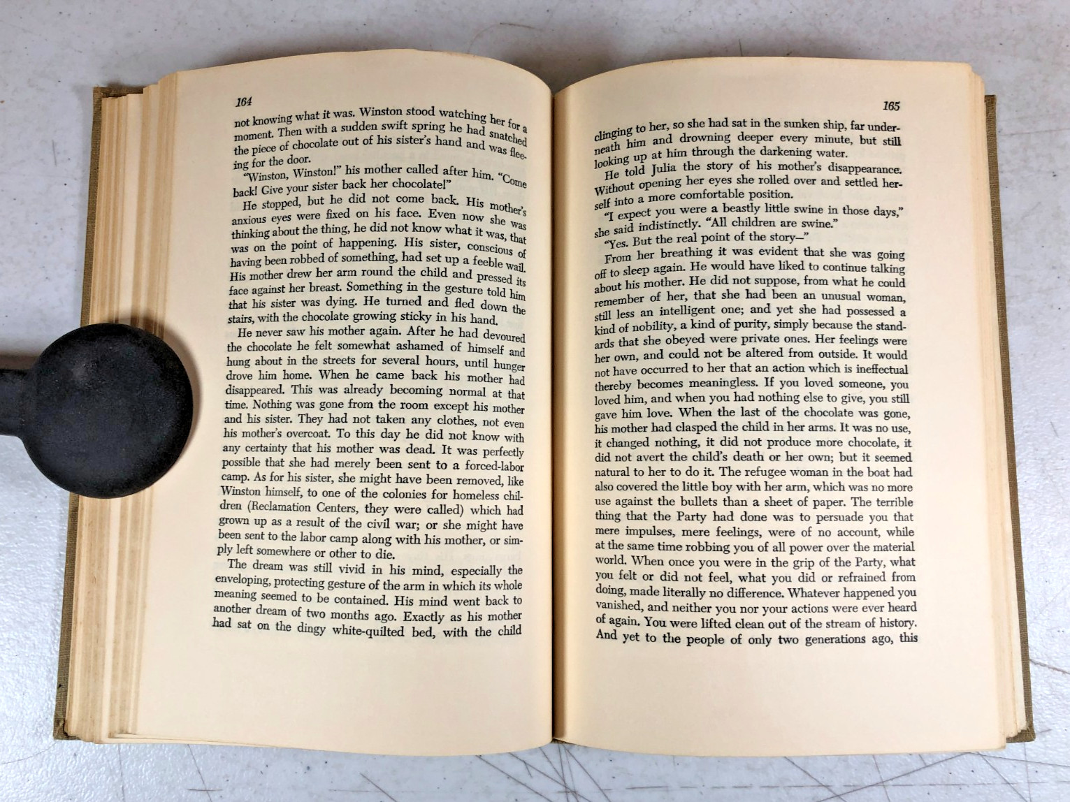 Nineteen Eighty-Four, George Orwell 1949 E-104
