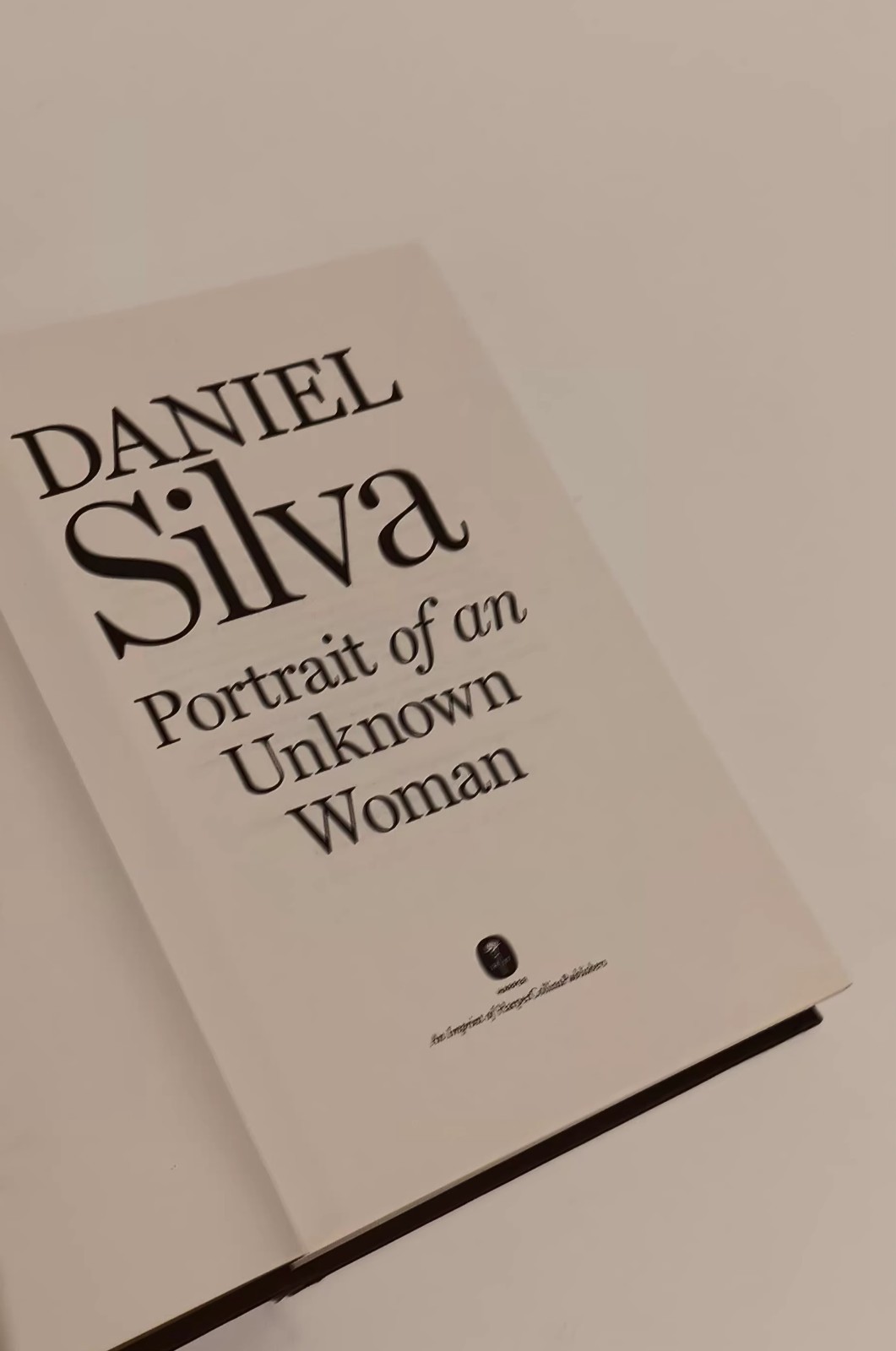 Portrait of an Unknown Woman: A Novel – Hardcover, by Silva Daniel – Very Good