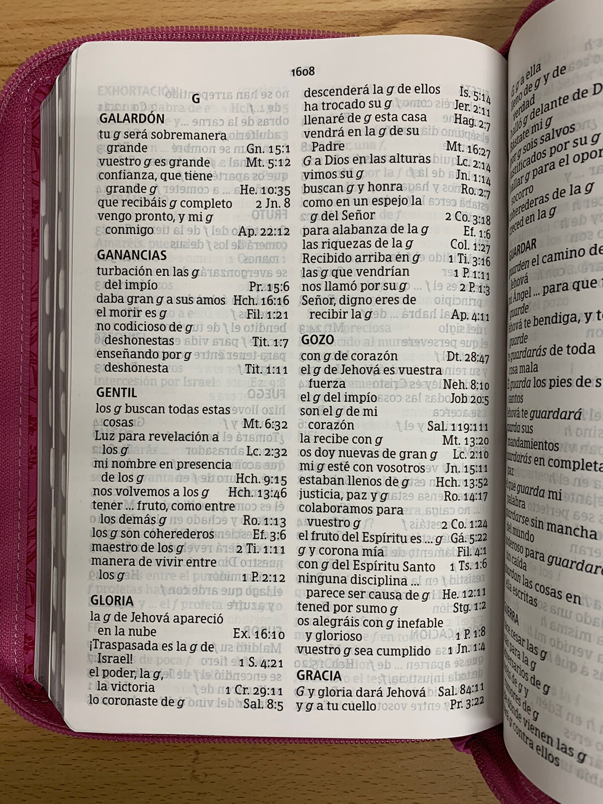 Biblia Letra Grande 12 puntos para Mujer con cierre RV1960 floral con indice