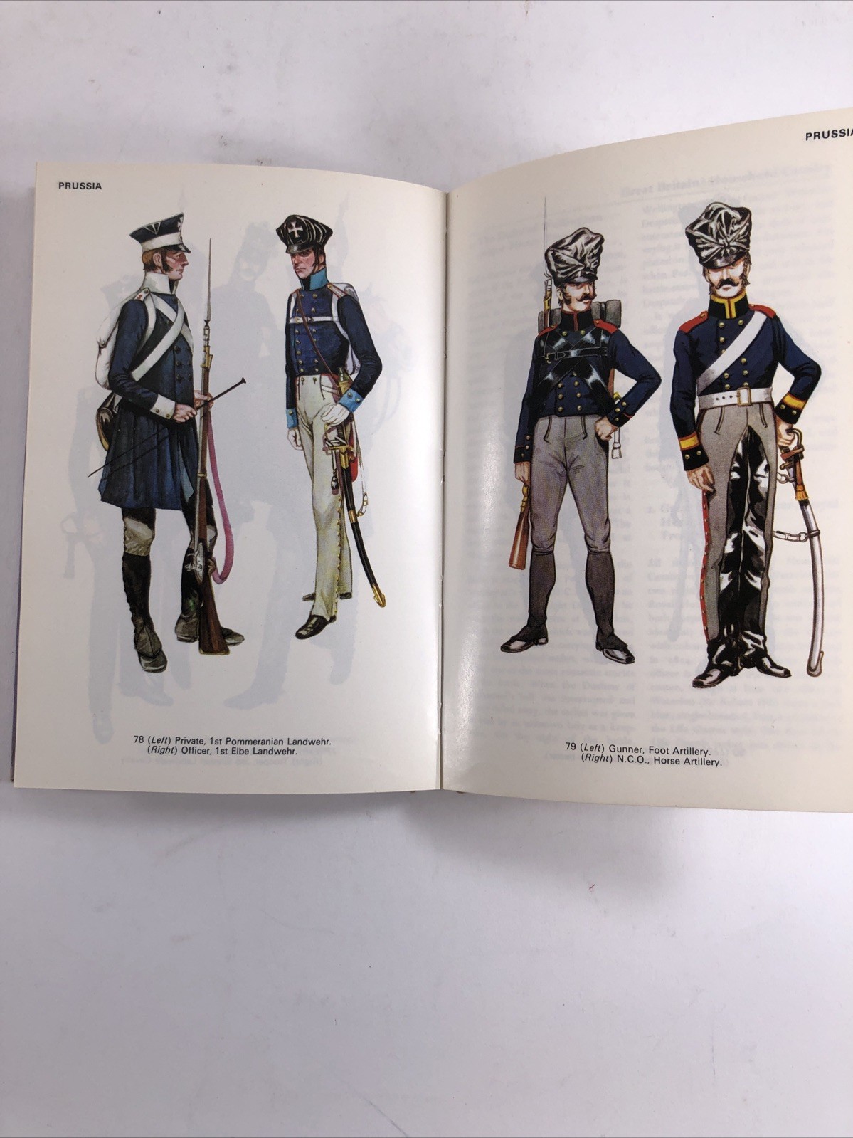 Uniforms of War Lot of 4 Waterloo Civil War American Blandford Press 1970s