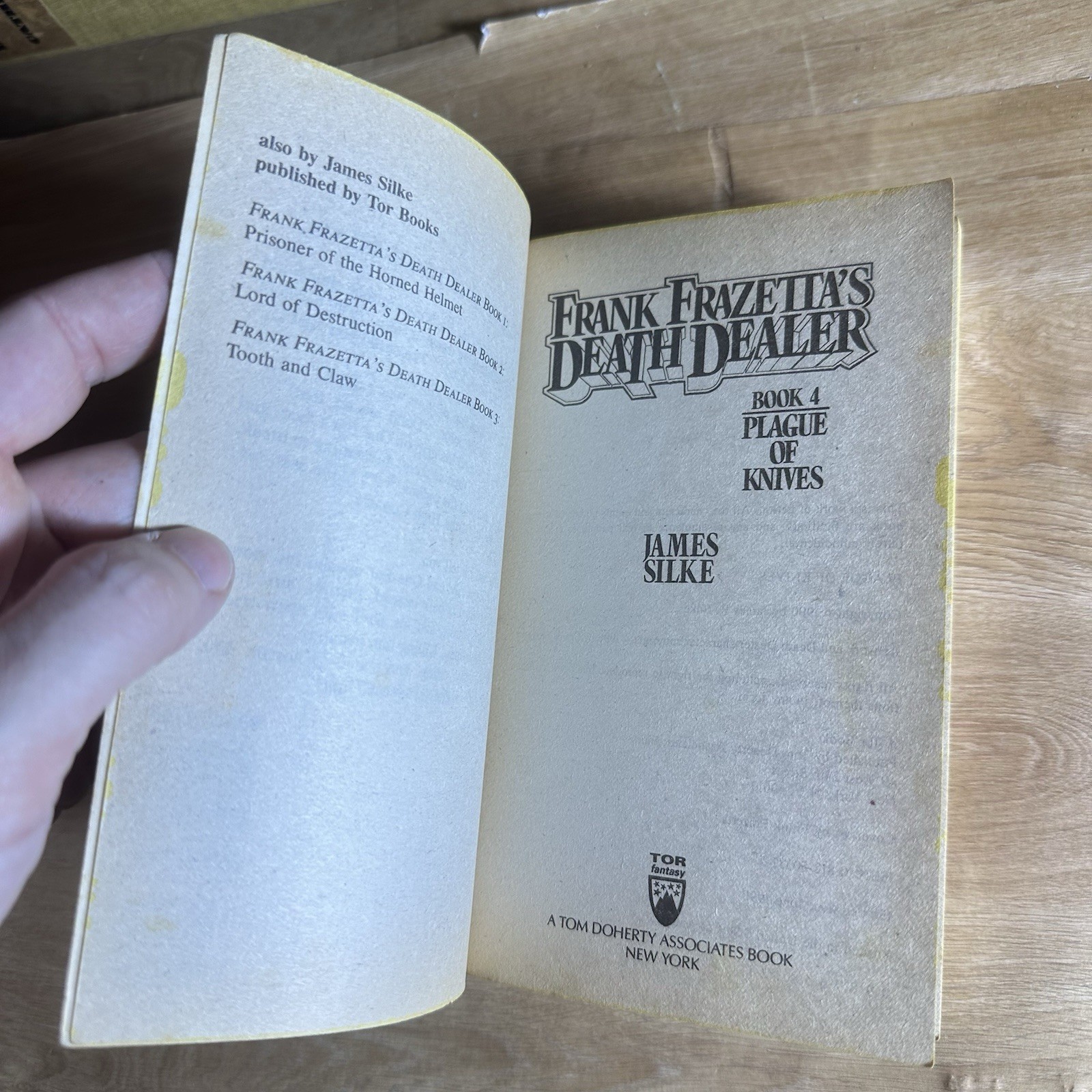 Plague of Knives James Silke Frank Frazetta’s Death Dealer 1st Paperback Book 4