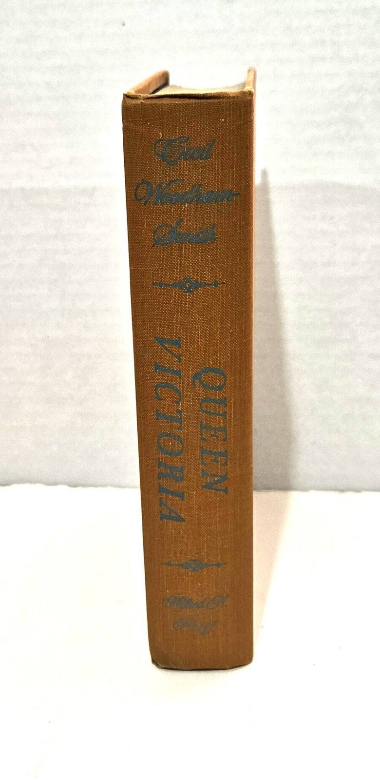 Queen Victoria by Cecil Woodham-Smith 1972 Book Club Edition Hardcover