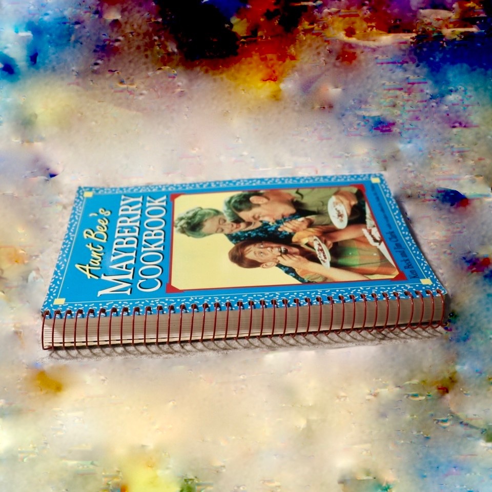 AUNT BEE’S MAYBERRY COOKBOOK ~ Ken Beck and Jim Clark ~ 1991 PB