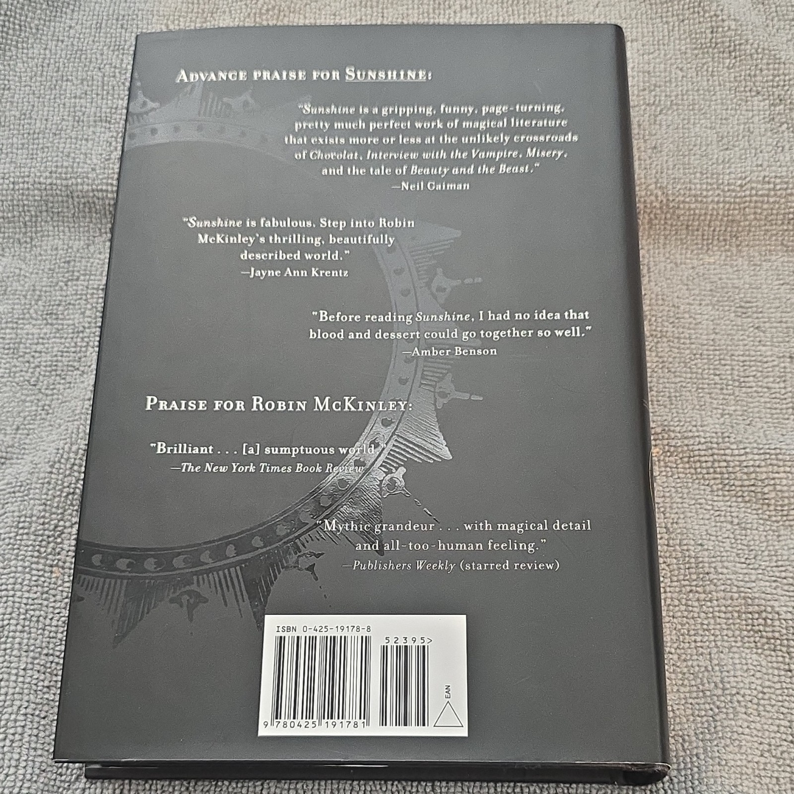 Sunshine Robin McKinley Vintage Hardcover Berkley Books 2003 Fantasy 1st Ed DJ
