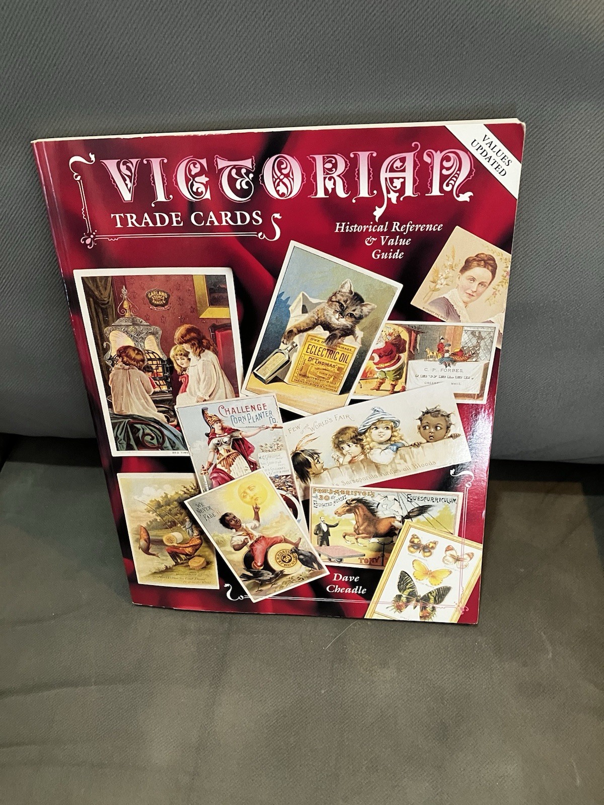VICTORIAN TRADE CARDS ~ 1996 Book Guide ~ 223-pages Detailed Photos History