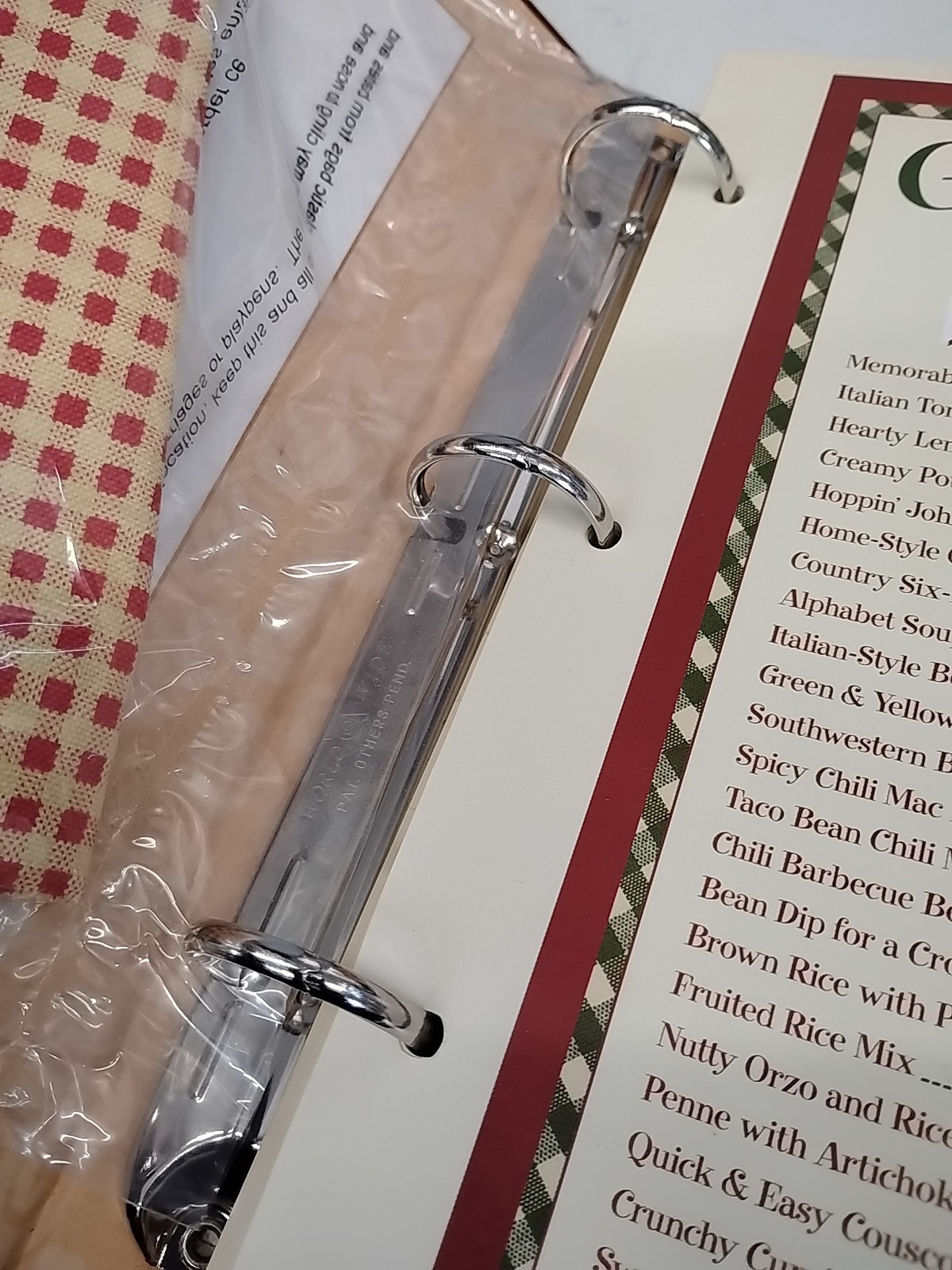 Gifts From a Jar: Soups Chilis & More/Cookies, Brownies & Bars – Set Of Two