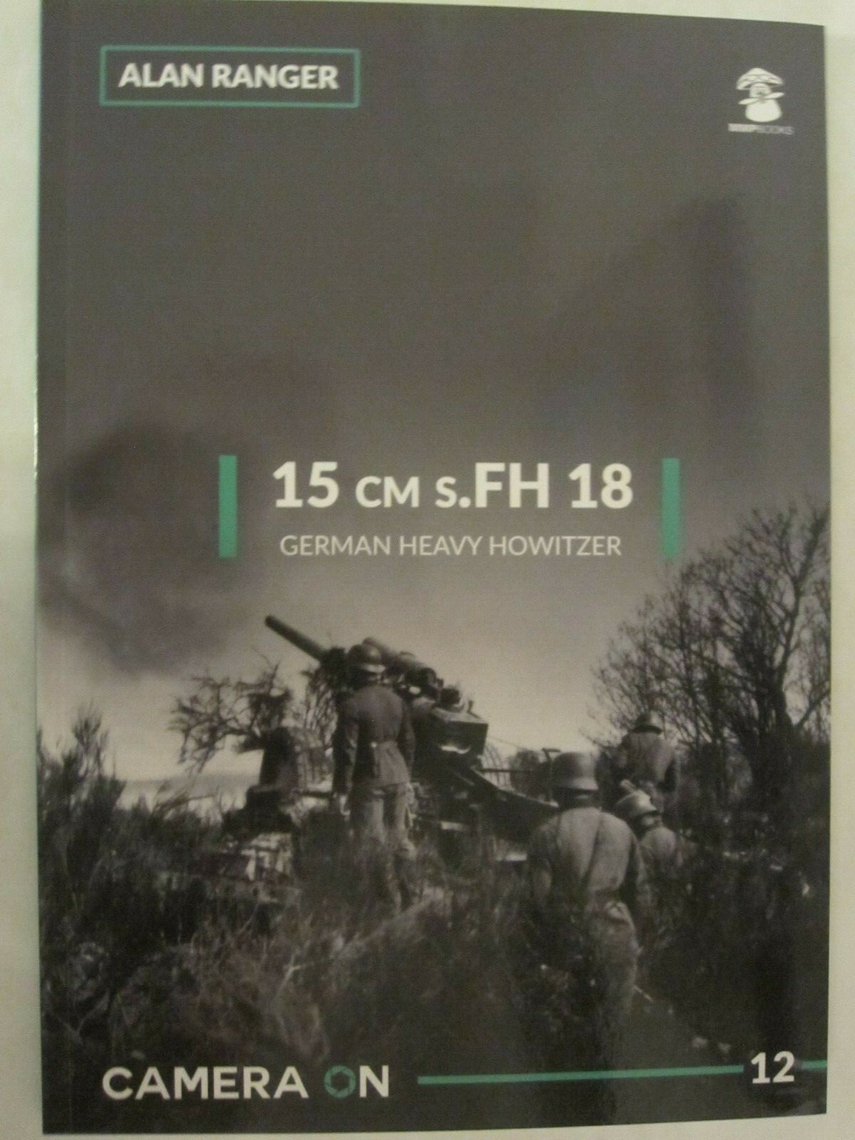 15 cm s.FH 18 German Heavy Howitzer (Camera On 12)