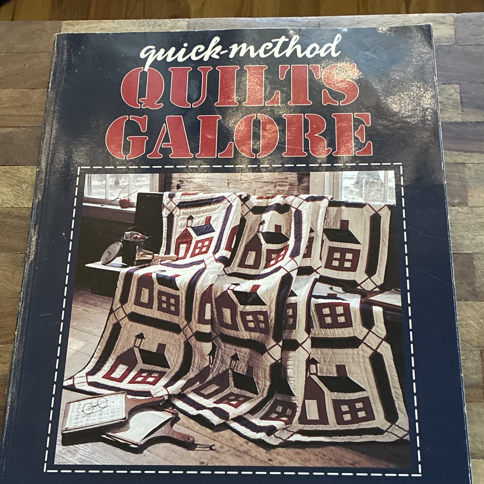 Quick Method Quilts Galore by Oxmoor House Staff (1995, Trade Paperback)
