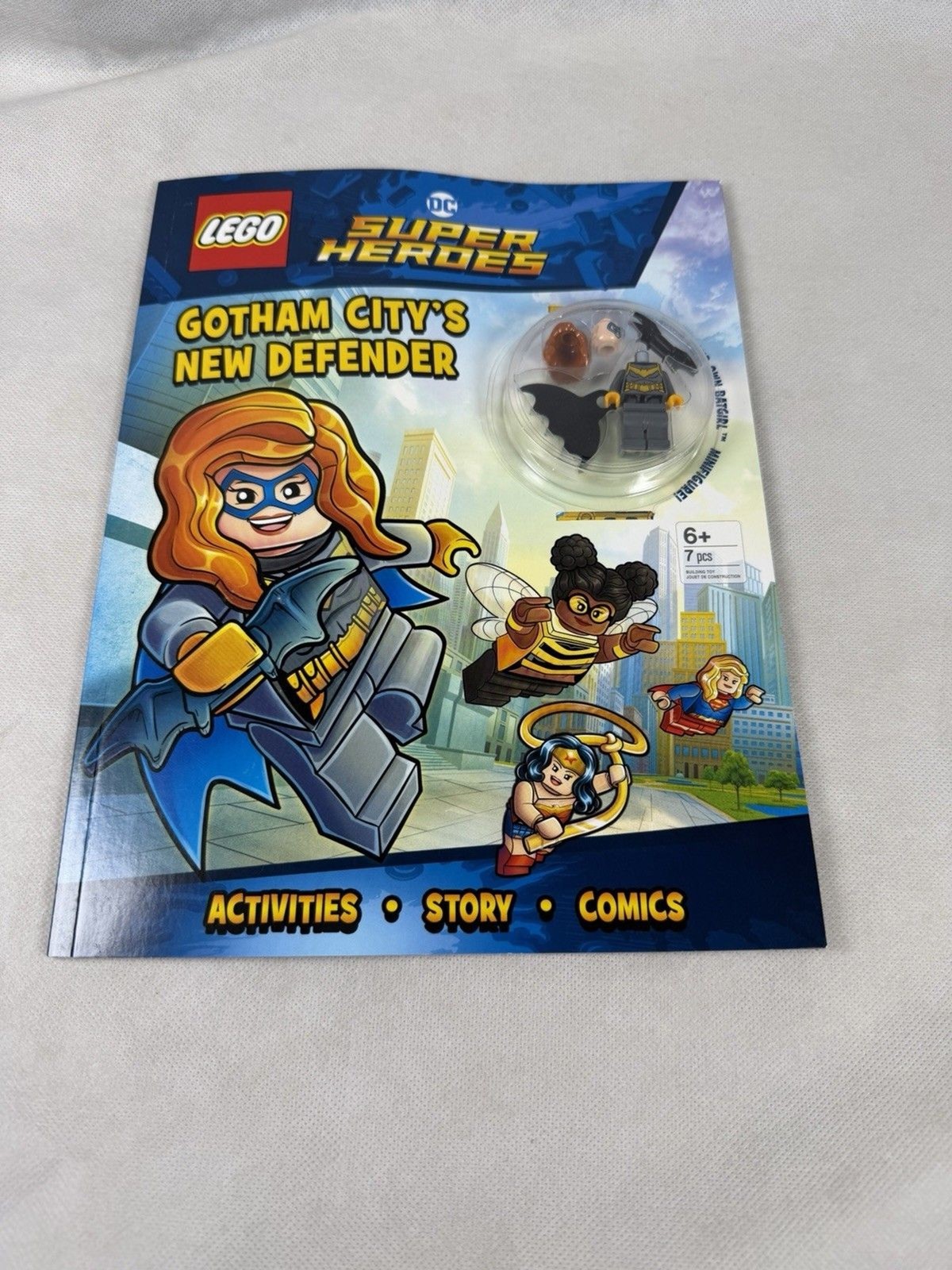LEGO DC Super Heroes: Gotham City’s New Defender by AMEET . NEW