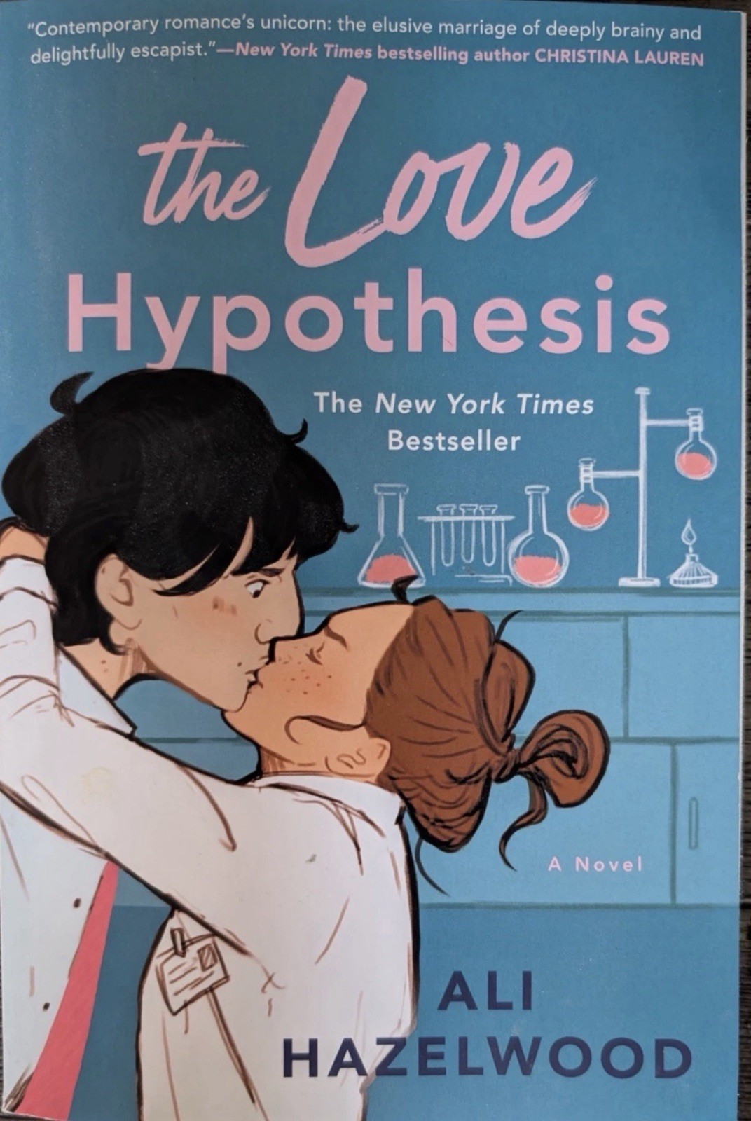 The Love Hypothesis by Ali Hazelwood / New Paperback