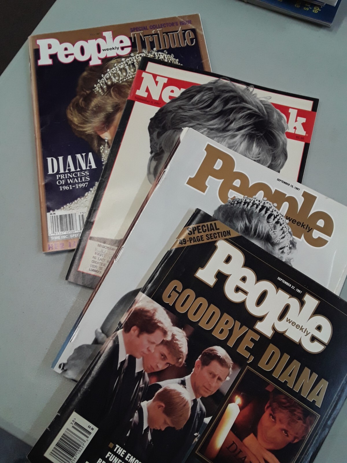 Princess Diana magazine bundle 1997 4 titles death tributes memorials G+ 240229