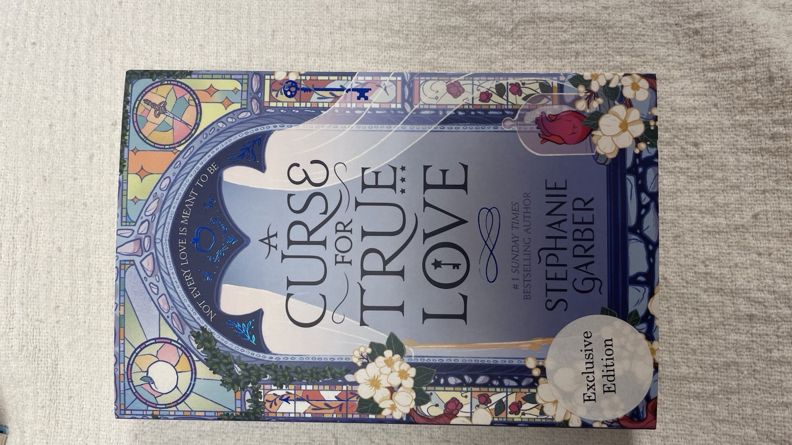 Once Upon a Broken Heart – Waterstones Exclusive Edition Set