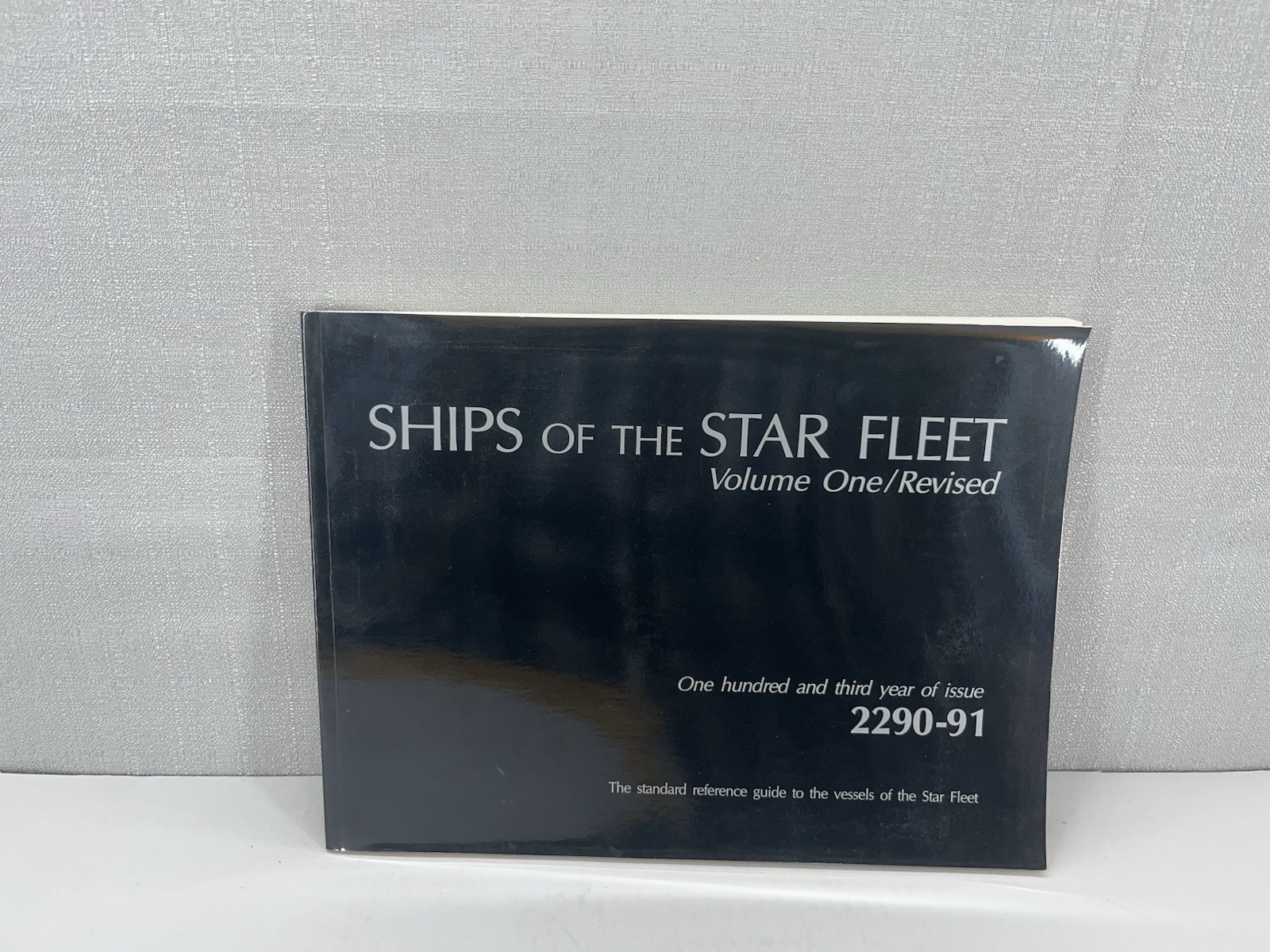 Star Trek SHIPS OF THE STAR FLEET Volume 1 / Revised Paperback Book