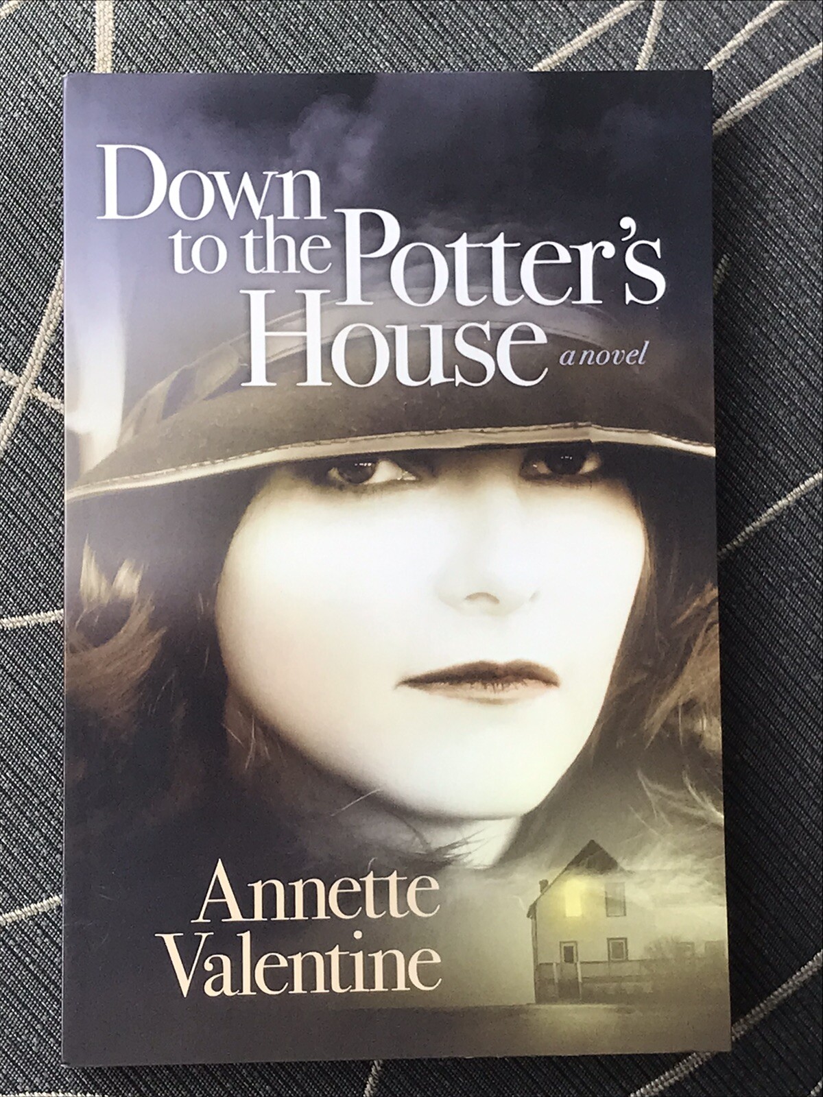 Down to the Potter’s House by Annette Valentine (English) Paperback Book Soft