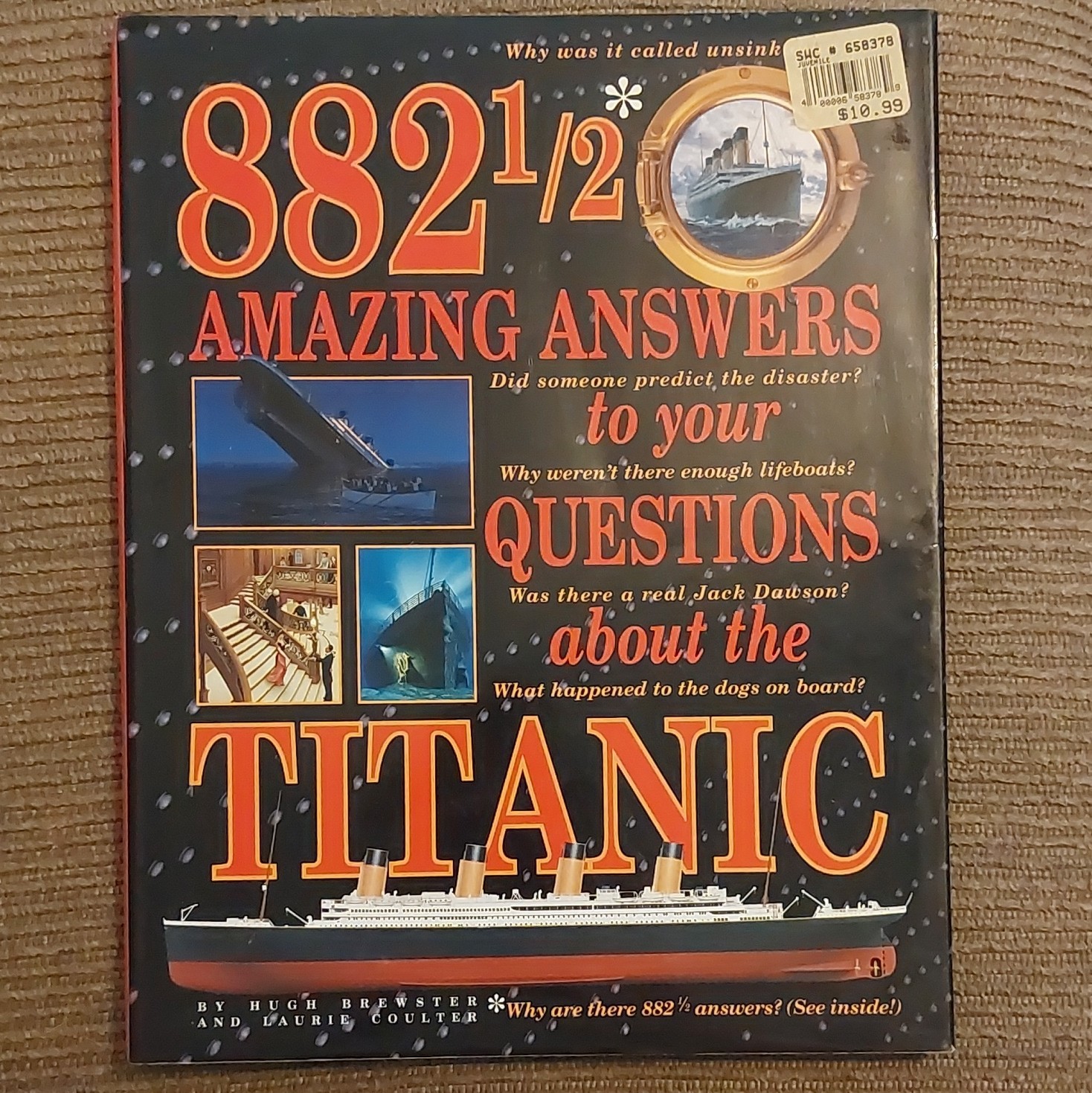 Scholastic Press 882 1/2 Amazing Answers: Titanic HC 1998 Illus