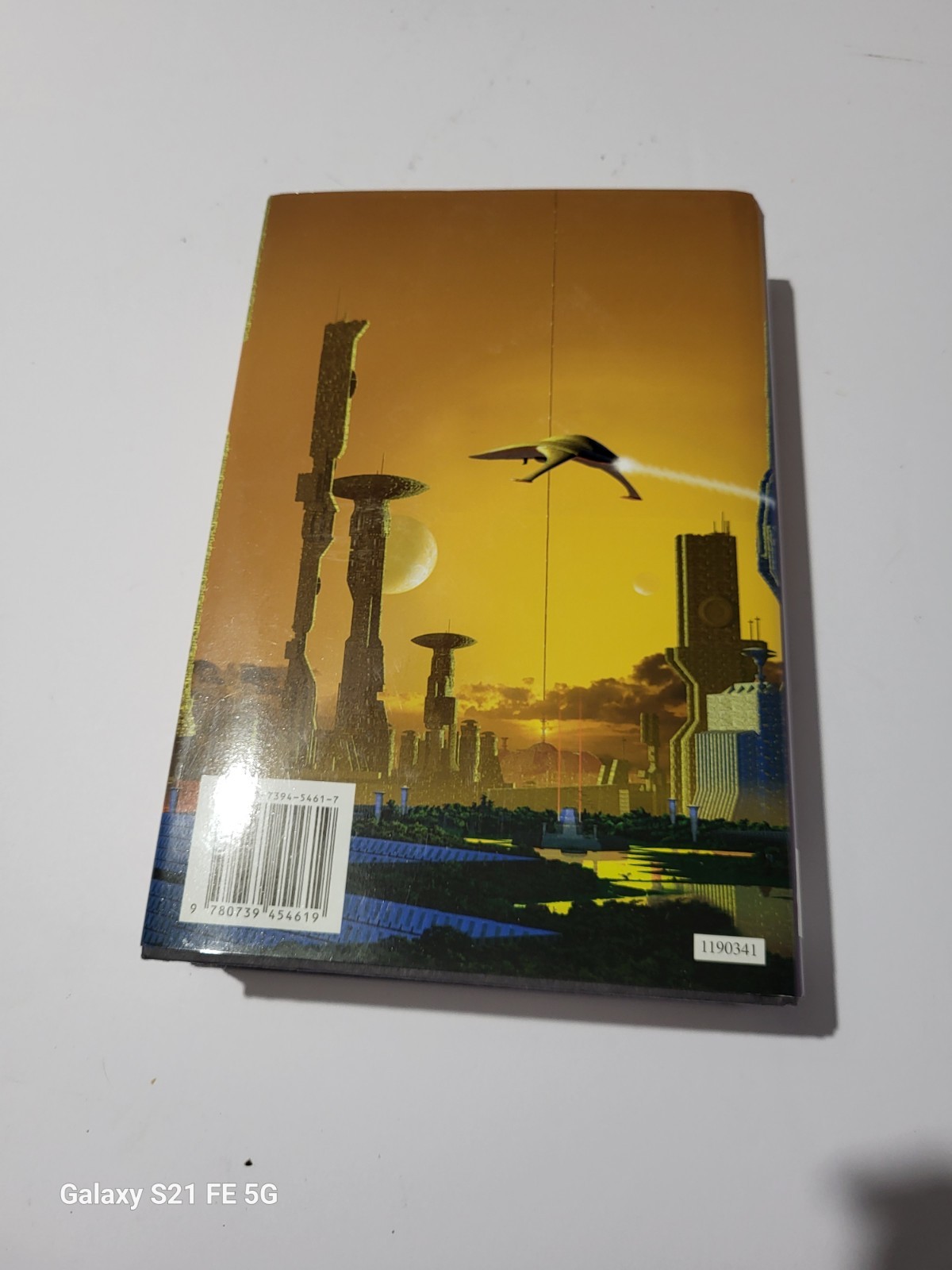 Year’s Best SF 10 by David G. Hartwell and Kathryn Cramer (2005, Mass Market)
