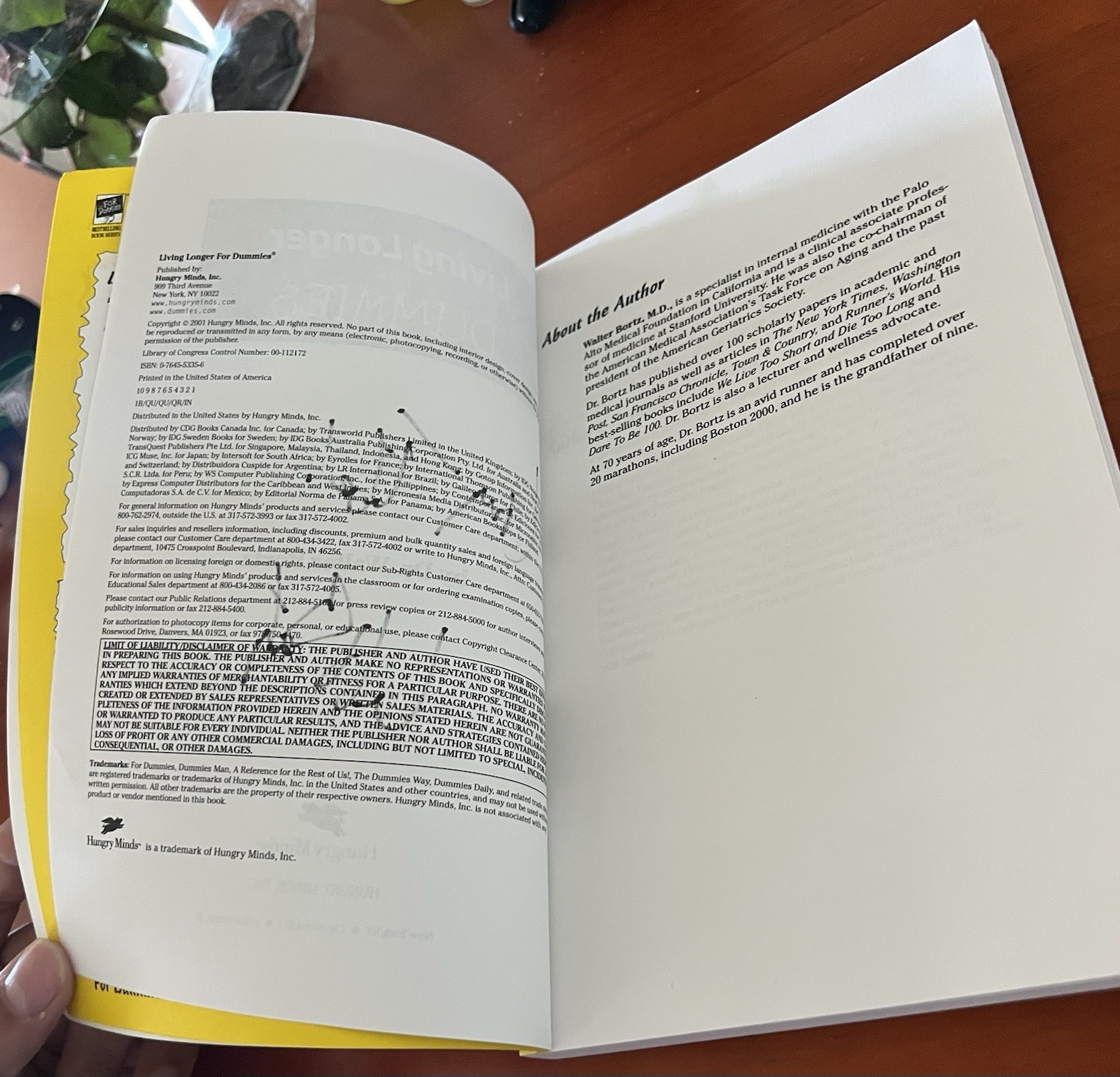 Book known for simplifying complex topics for a general audience.