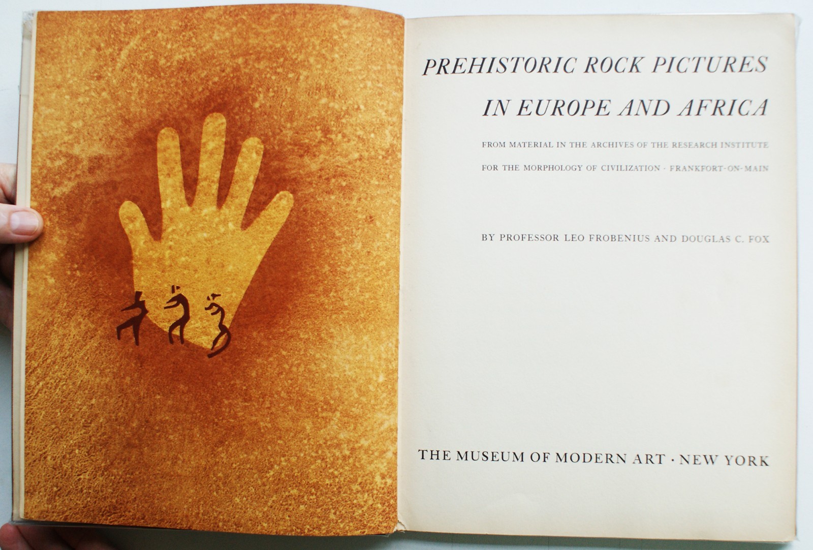 Prehistoric Rock Pictures in Europe & Africa 1937 Museum of Modern Art NY [371]
