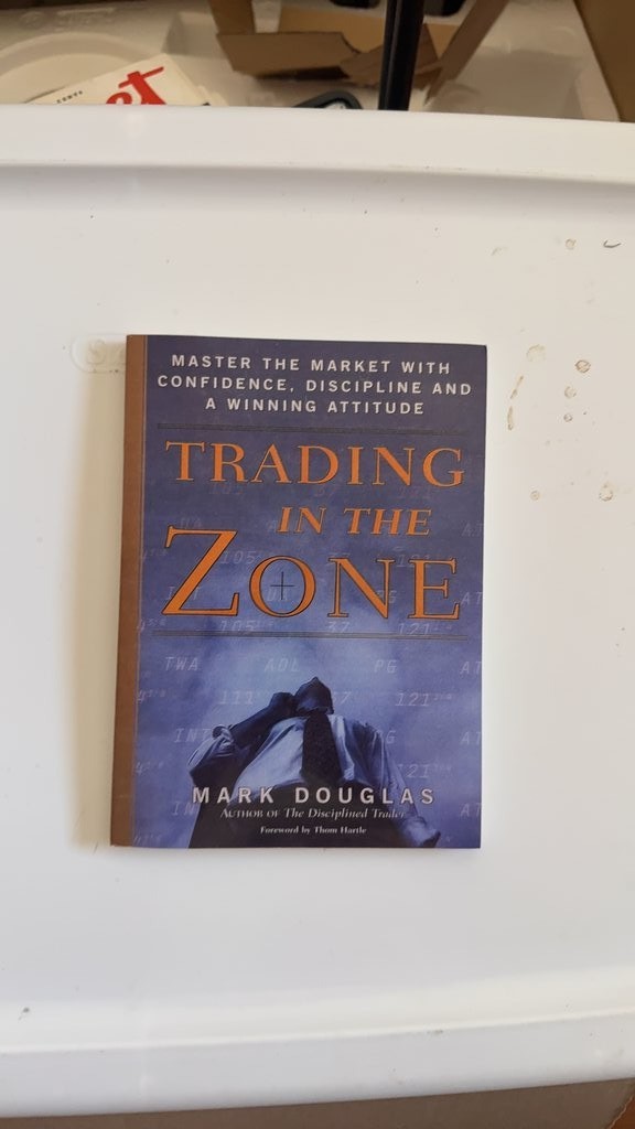 Trading in the Zone by Mark Douglas