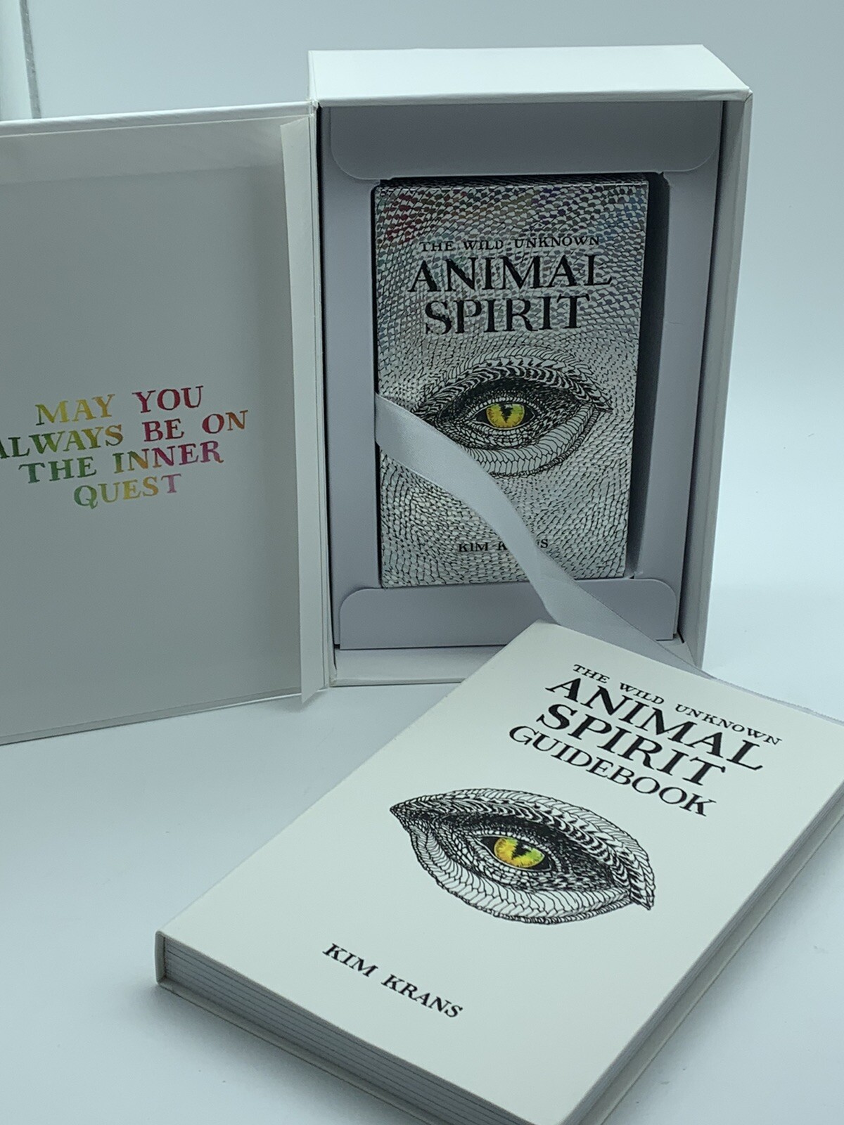 The Wild Unknown Animal Spirit Deck and Guidebook (Official Keepsake Box Set…