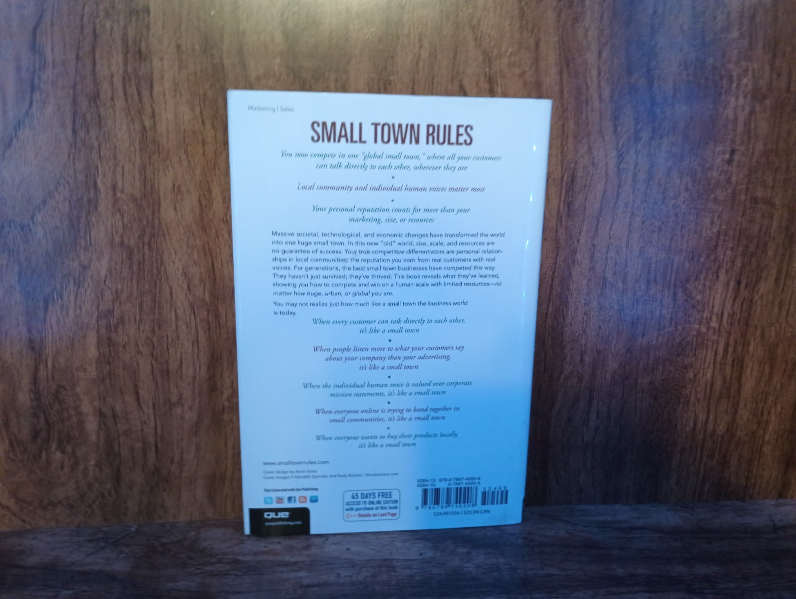 Small Town Rules HC 2012 Barry Moltz Becky McCray Que Biz-Tech Business Marketin