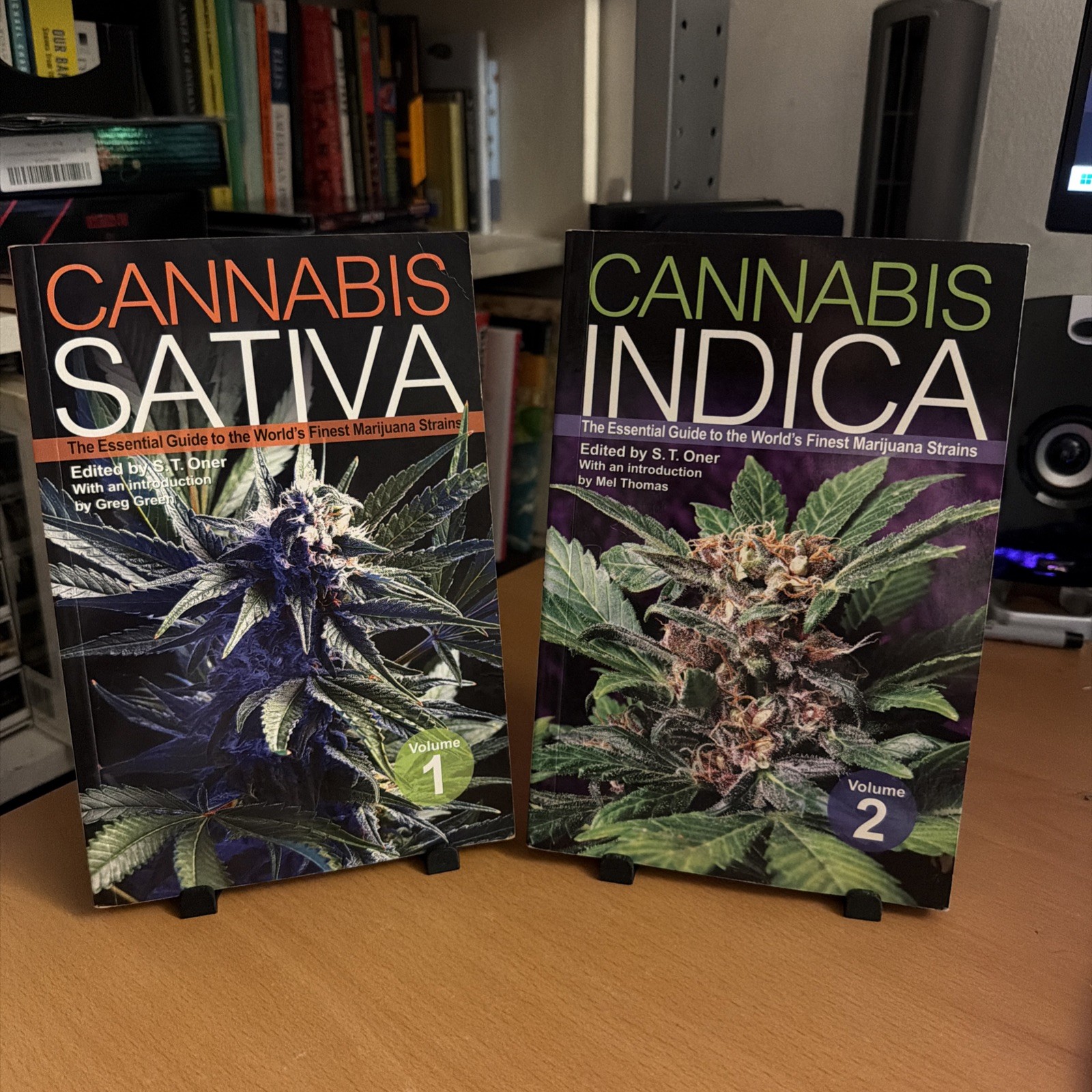 Cannabis Indica & Sativa 2 Book Lot Guide to the Worlds Finest Marijuana Strains
