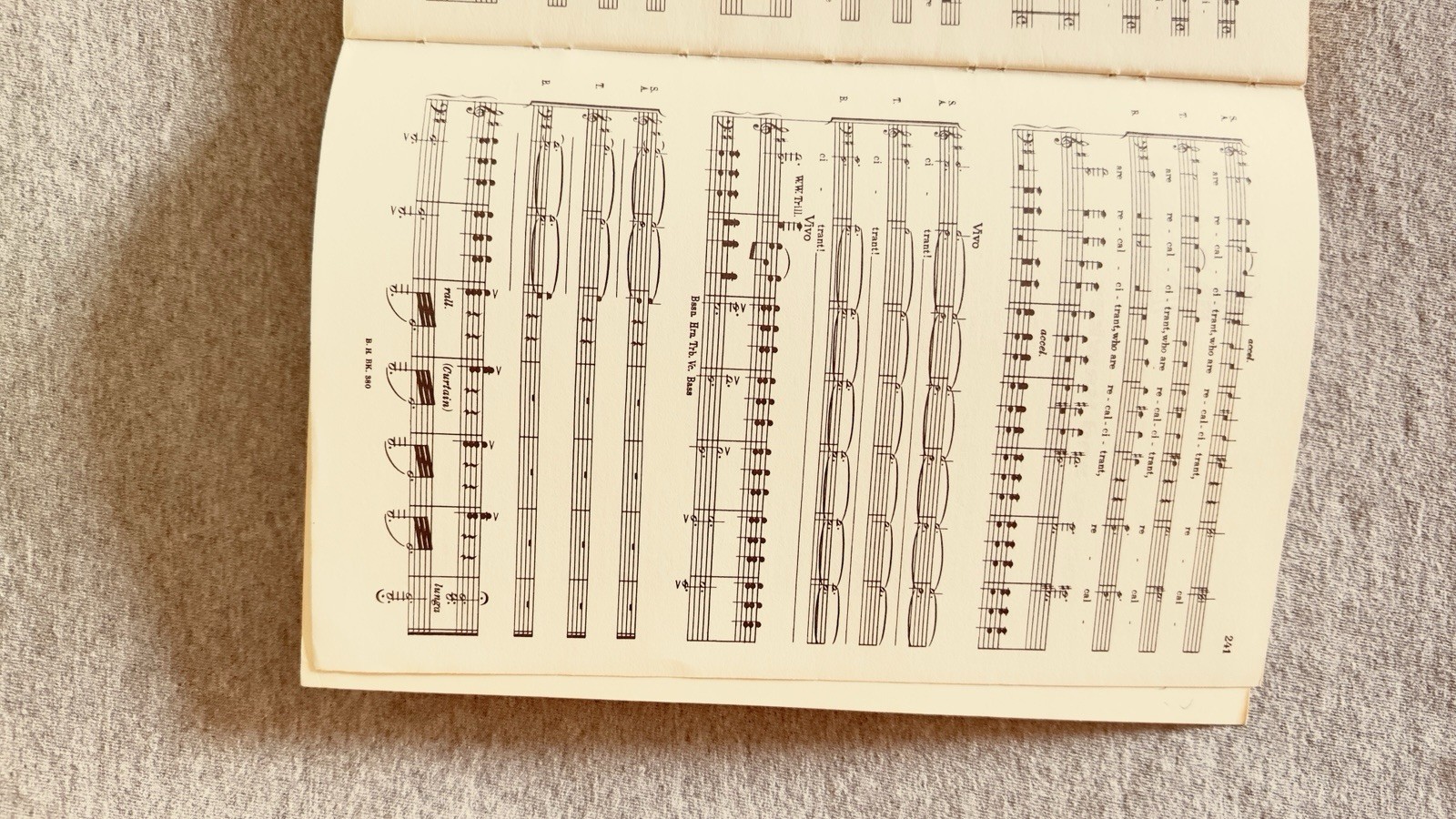 La Perichole Libretto Book Jacques Offenbach Boosey and Hawkes 1957, 241 Pages