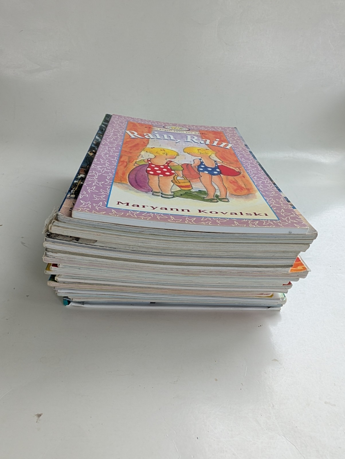 Lot 23 Level 2 Early Readers – Step into Reading, Ready To Read – Various Topics