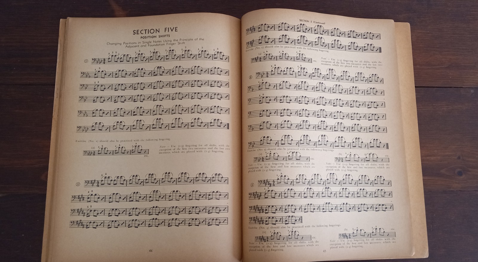 Vint 1953 Bornoff’s PATTERNS in POSITION BASS To Follow Finger Patterns 62 Pages