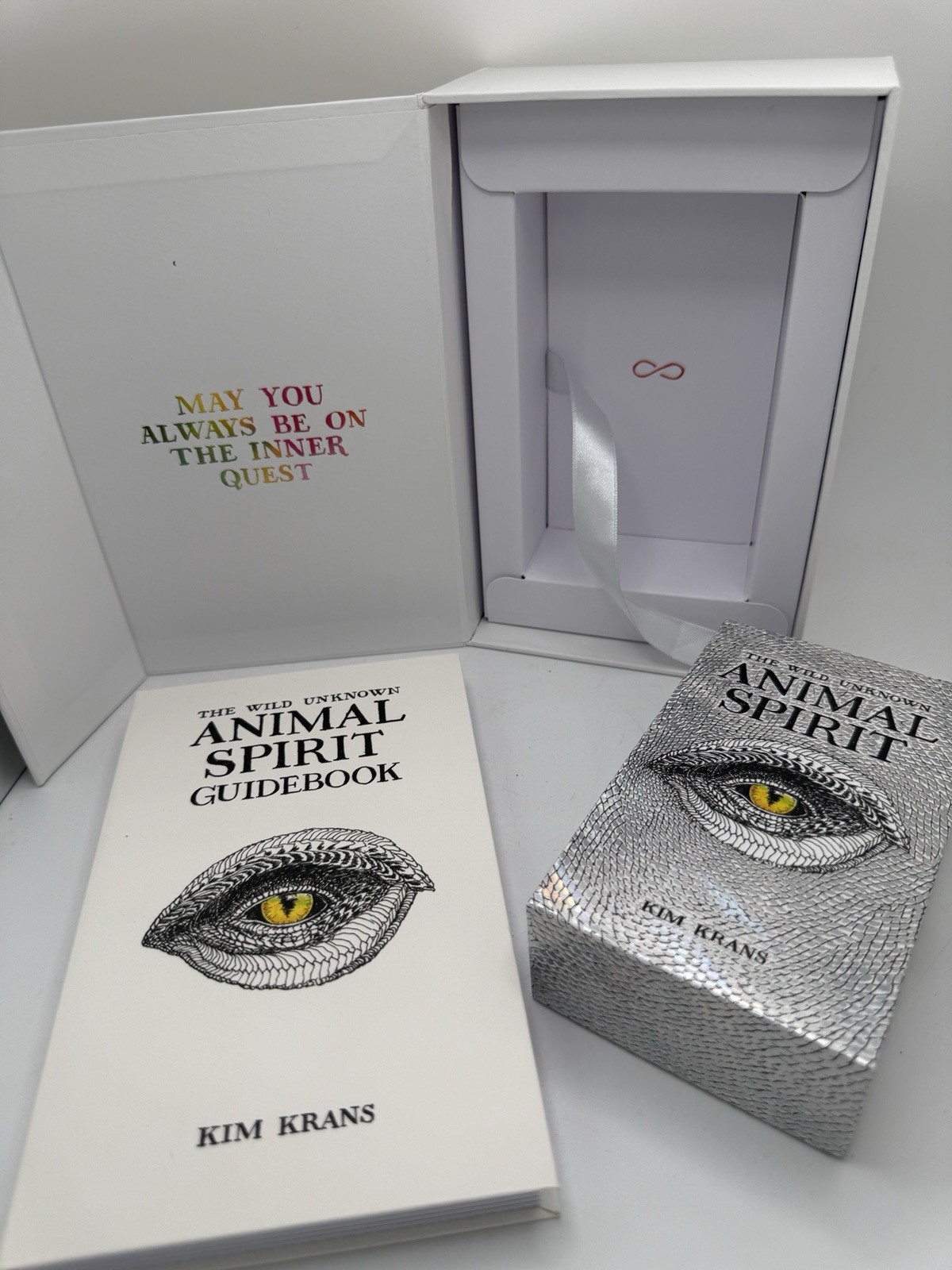 The Wild Unknown Animal Spirit Deck And Guidebook With Official Keepsake Box Set