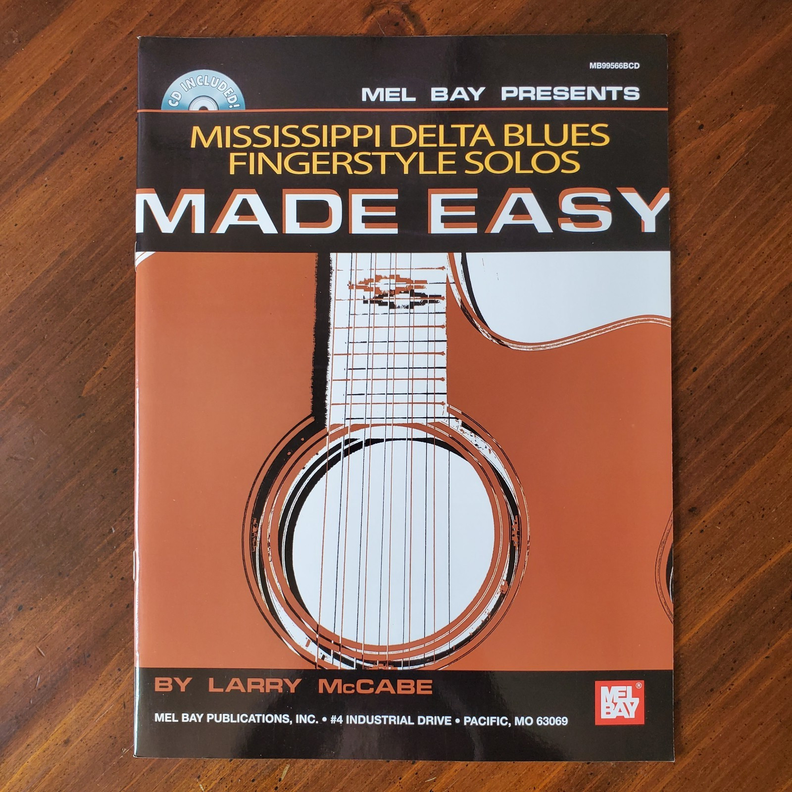 Mississippi Delta Blues Fingerstyle Solos Made Easy by Larry McCabe w/ CD, VG!