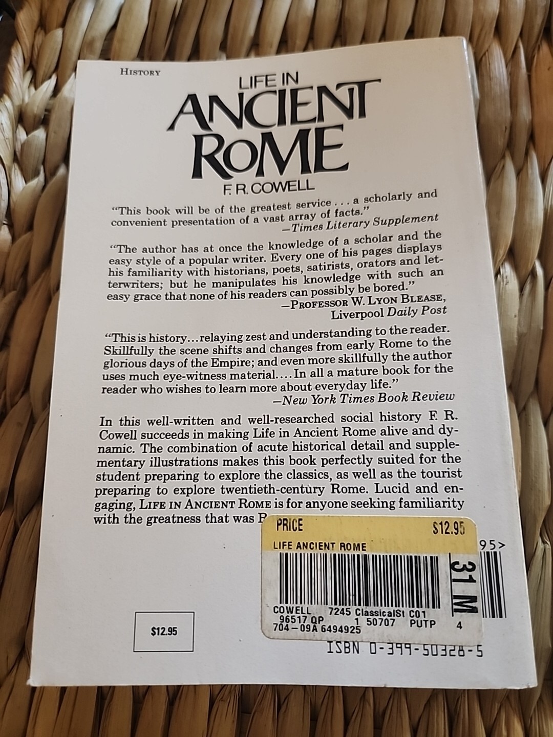 1980 Paperback “Life In Ancient Rome” By F.R. Cowell **Excellent Condition**