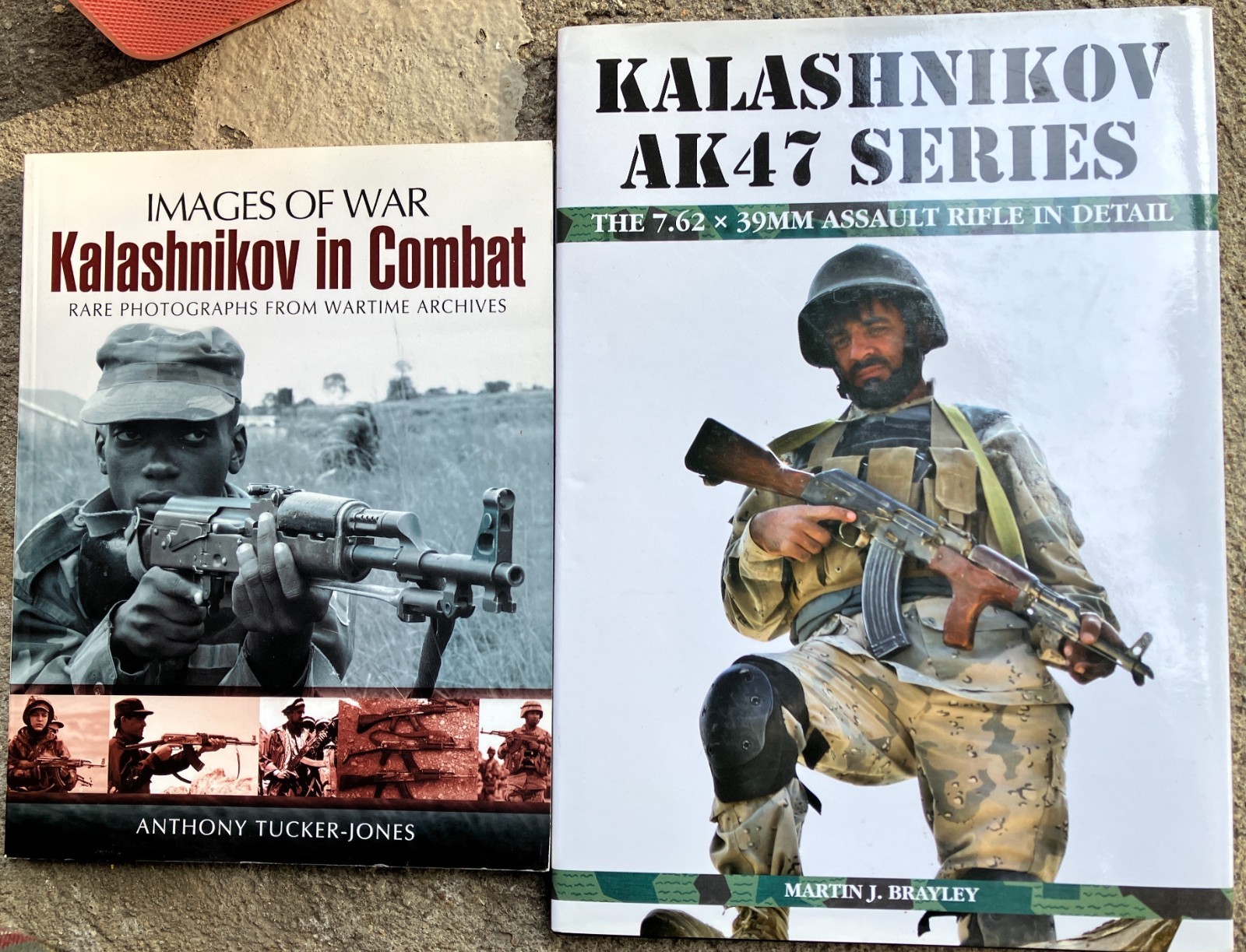 book KALASHNIKOV IN COMBAT / AK 47 Series – Images of War – Anthony Tucker-Jones